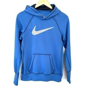 Nike Therma-Fit fleece hoodie with kangaroo pocket, raglan cut